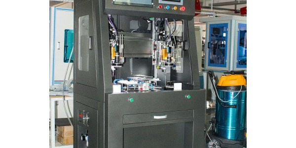 自動打螺絲機容易卡料嗎？-堅豐股份